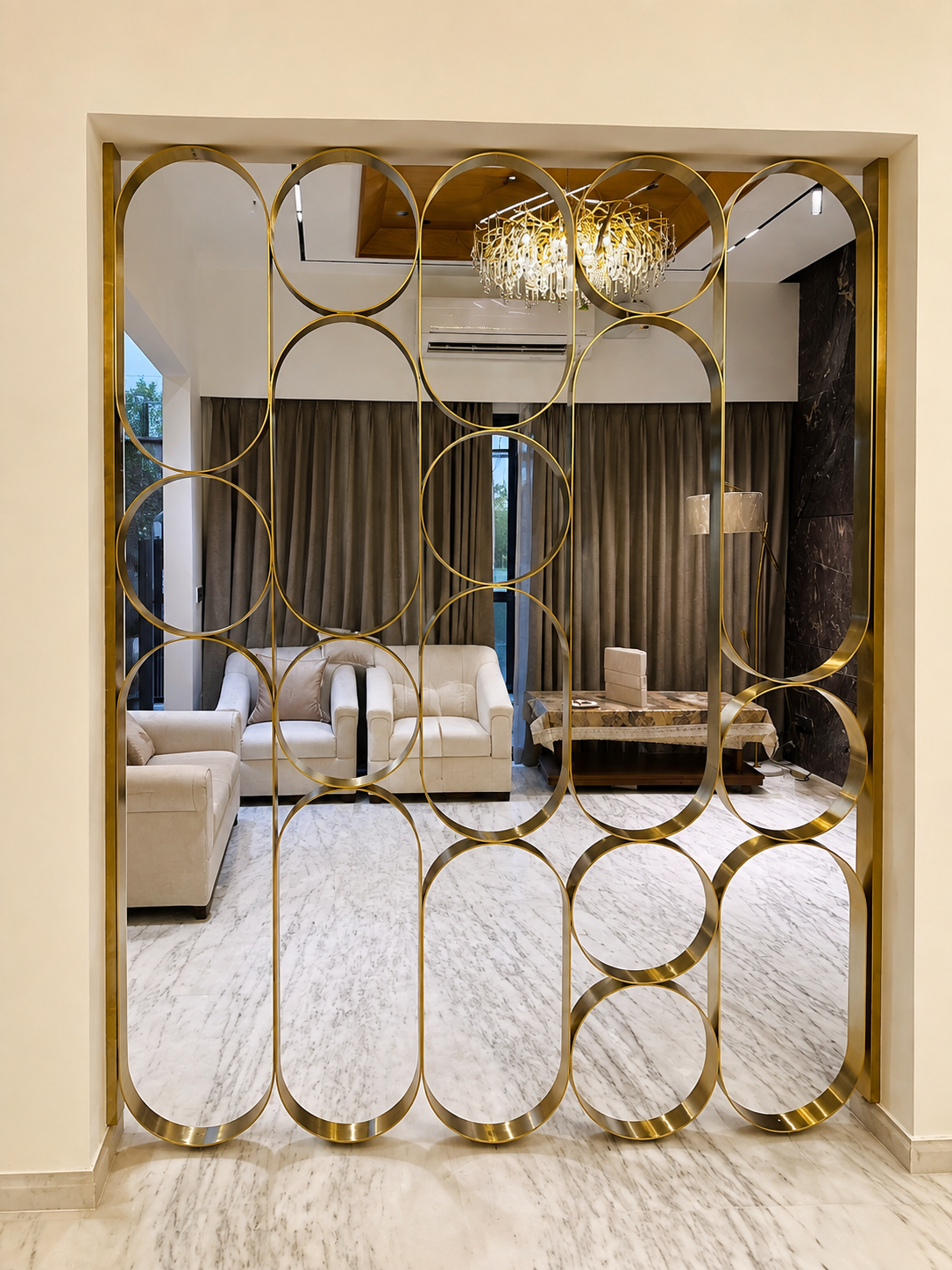 Halo Rhythm Gold PVD Geometric Metal Partition